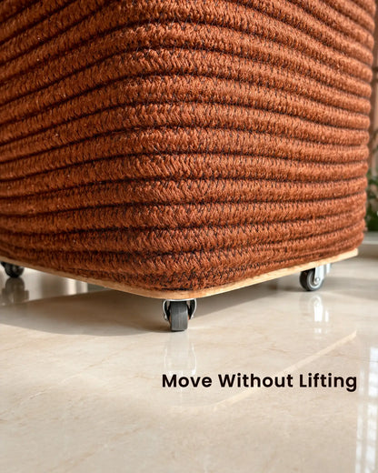 Wheels in Laundry basket to ensure it can be moved smoothly